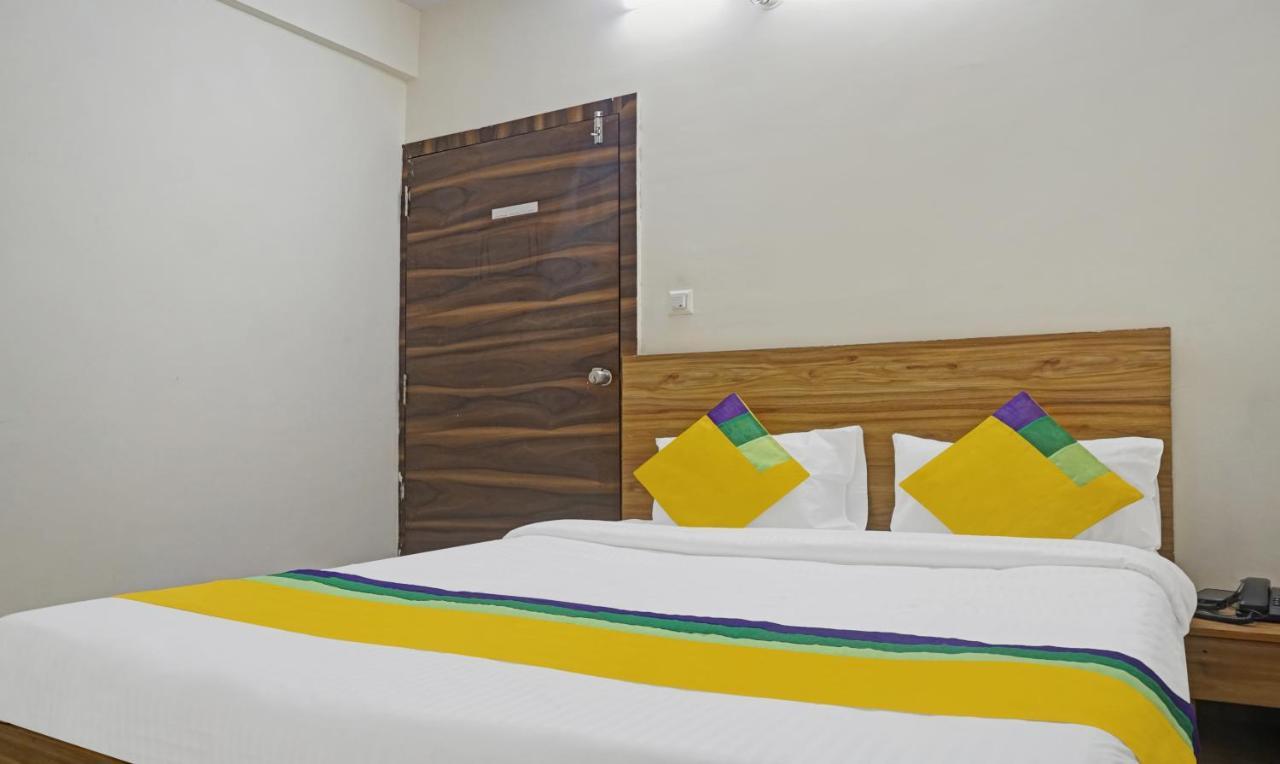 Itsy Hotels Ay Plus Hotels Kharadi Εξωτερικό φωτογραφία