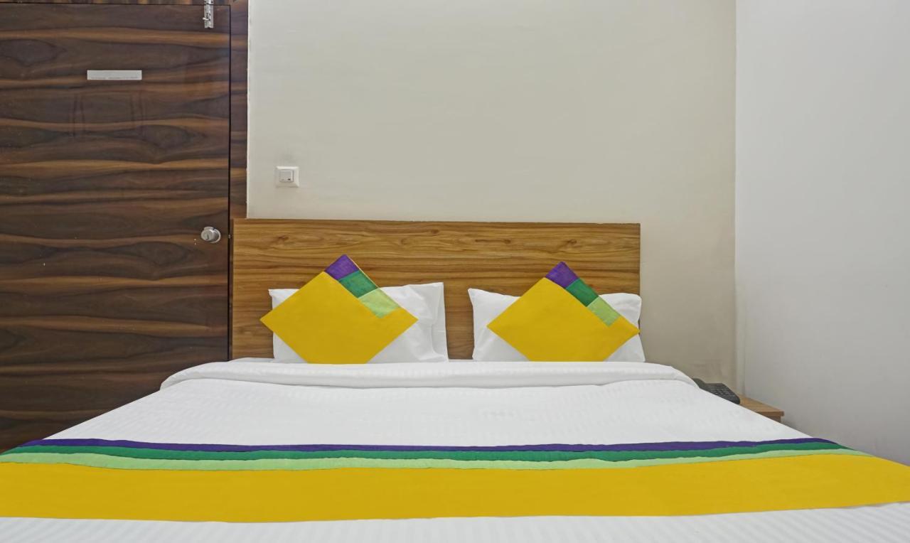 Itsy Hotels Ay Plus Hotels Kharadi Εξωτερικό φωτογραφία