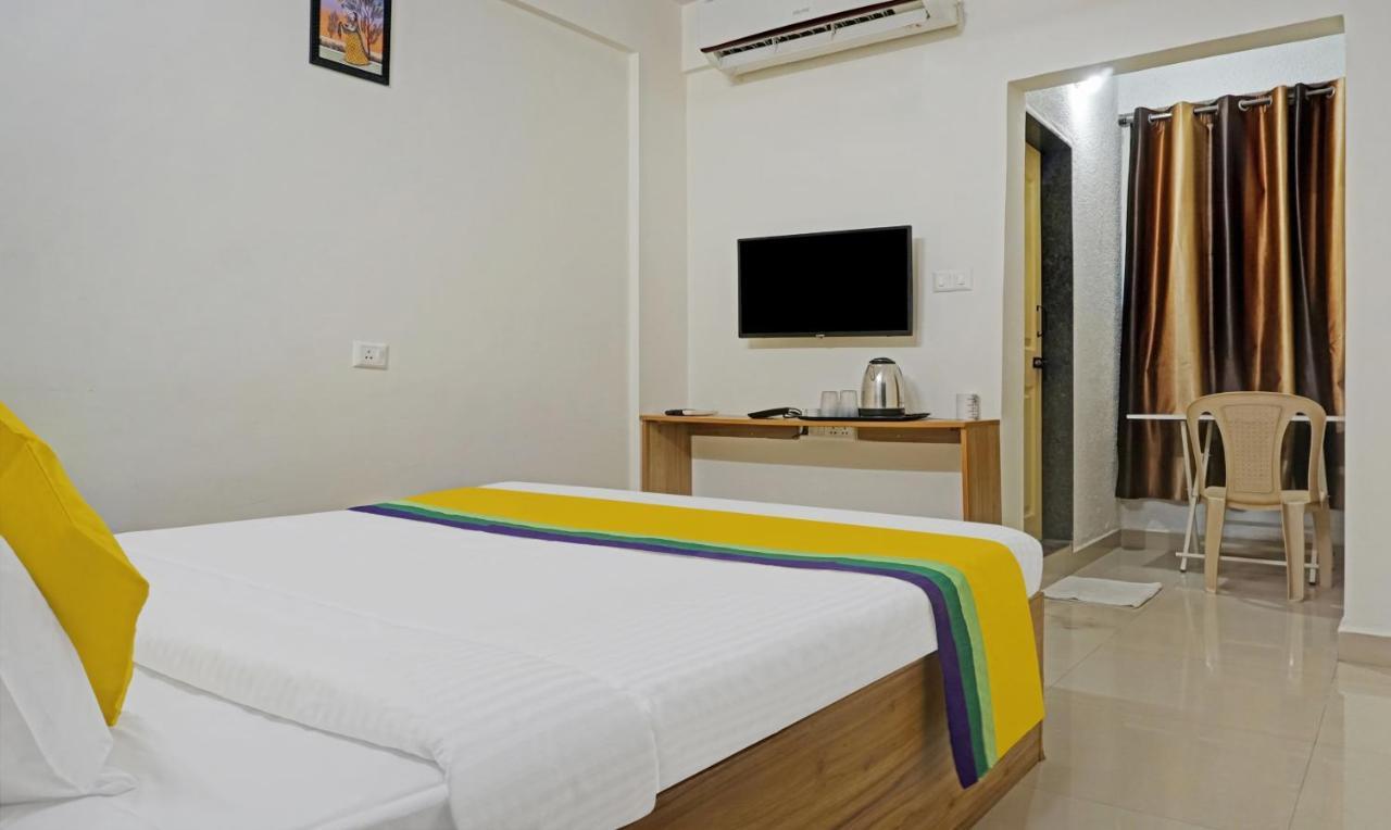 Itsy Hotels Ay Plus Hotels Kharadi Εξωτερικό φωτογραφία