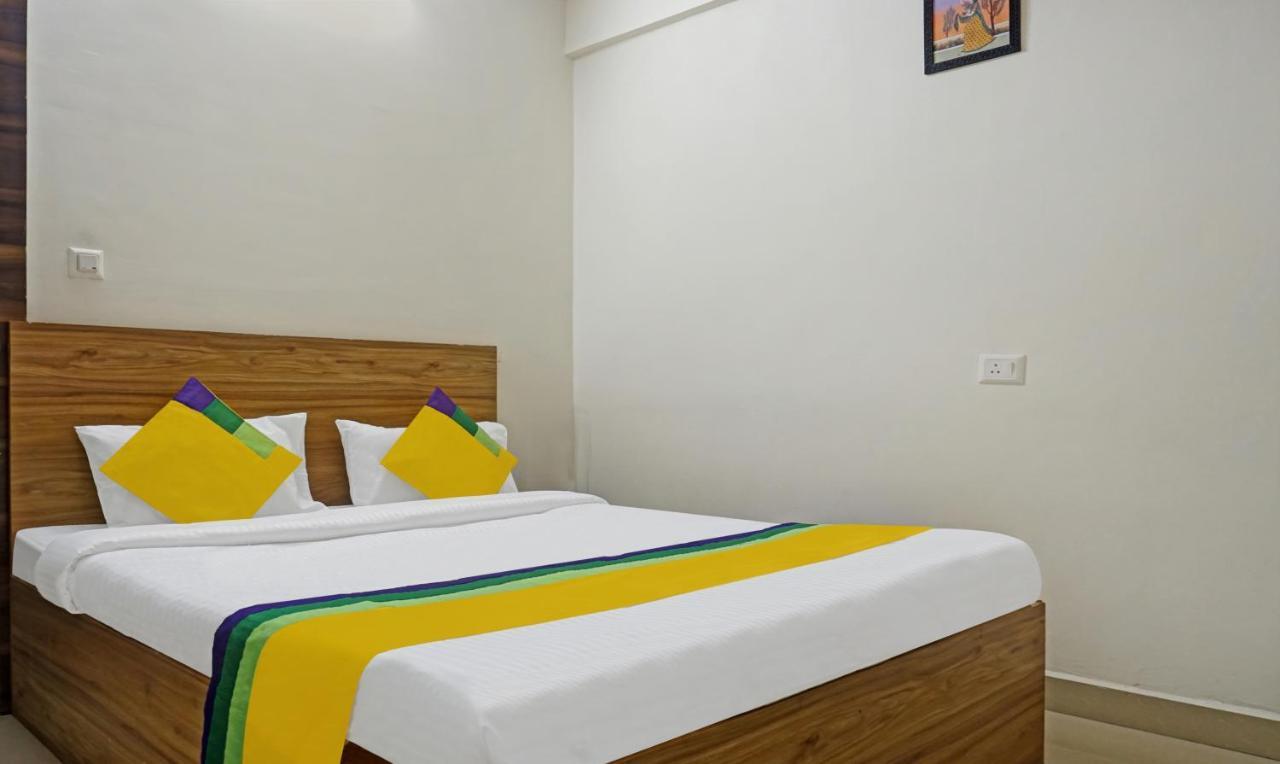 Itsy Hotels Ay Plus Hotels Kharadi Εξωτερικό φωτογραφία